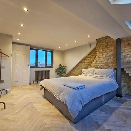 לונדון Contemporary 3 Bed House With Spacious Garden Close To Stratford & Canary Wharf מראה חיצוני תמונה